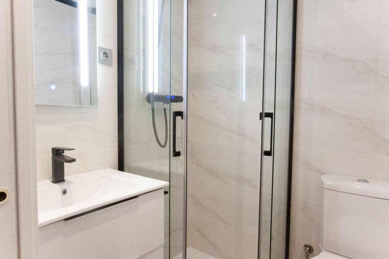 New Moderno Y Elegante Apartamento Centrico Madrid Ngoại thất bức ảnh
