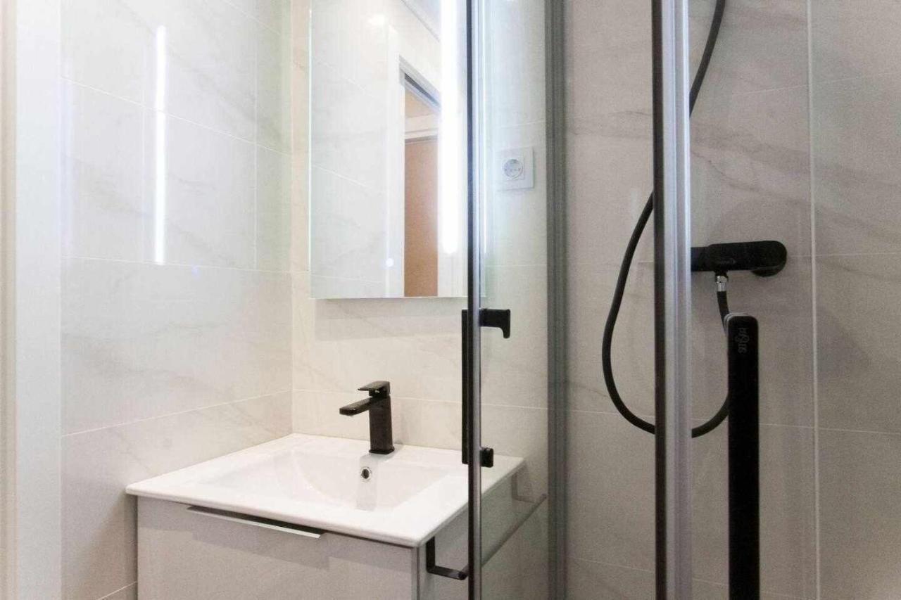 New Moderno Y Elegante Apartamento Centrico Madrid Ngoại thất bức ảnh
